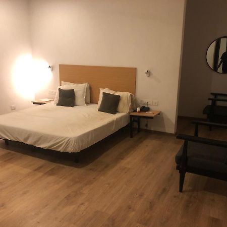 Treetops Inn Csennai Kültér fotó