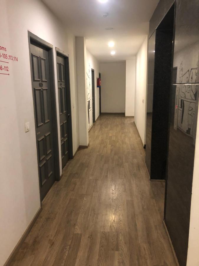 Treetops Inn Csennai Kültér fotó