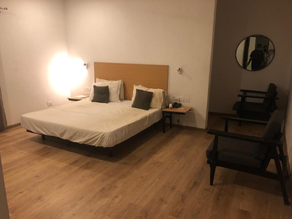 Treetops Inn Csennai Kültér fotó