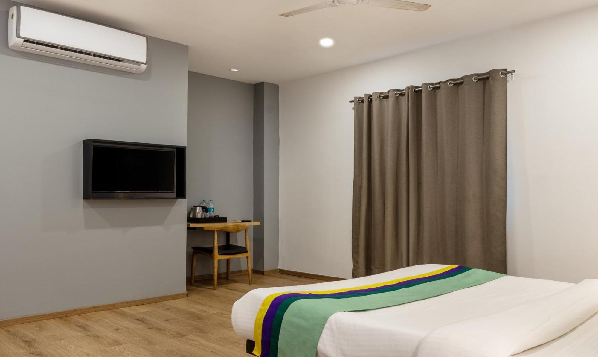 Treetops Inn Csennai Kültér fotó